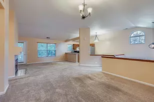 1212 Shawford Way, Elgin, IL 60120 - Photo 4