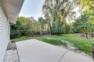 926 S W Ave, Waukegan, IL 60085 - Photo 36