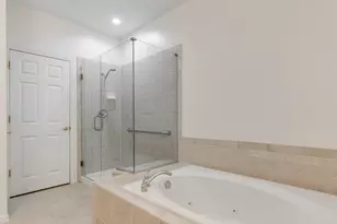 [Address not provided], Winfield, IL 60190 - Photo 20
