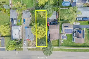 412 Woodland Dr, Round Lake Beach, IL 60073 - Photo 1