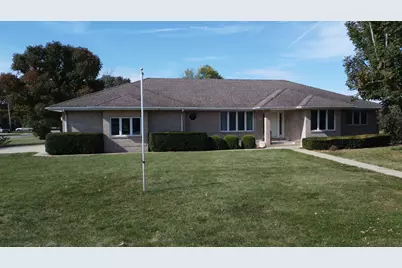 601 N Church Street, Crescent City, IL 60928 - Photo 1