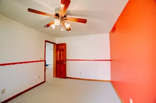 601 N Church St, Crescent City, IL 60928 - Photo 30