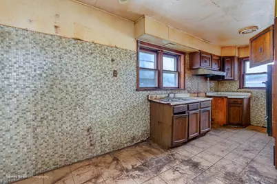 9606 S Eggleston Avenue, Chicago, IL 60628 - Photo 22