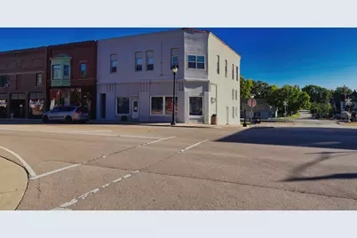 105 E Lincoln Avenue, Hinckley, IL 60520 - Photo 4