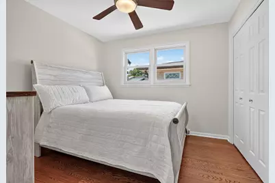 5446 W Lunt Avenue, Chicago, IL 60646 - Photo 12