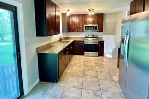 17007 Elm Dr, Hazel Crest, IL 60429 - Photo 2