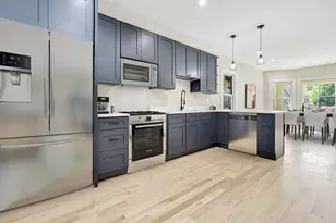 821 N Lockwood Ave, Chicago, IL 60651 - Photo 12