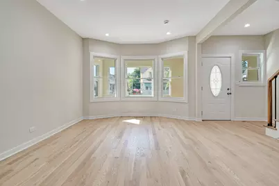 821 N Lockwood Avenue, Chicago, IL 60651 - Photo 10