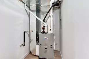 821 N Lockwood Ave, Chicago, IL 60651 - Photo 32