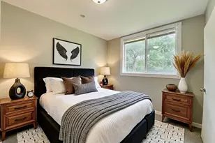 456 Tomahawk St, Park Forest, IL 60466 - Photo 6