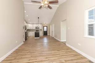 510 E Elm St, Chatsworth, IL 60921 - Photo 16