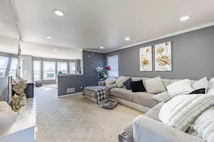 2803 Huntington Dr, Belvidere, IL 61008 - Photo 12