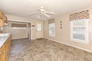 31439 2nd St, Chenoa, IL 61726 - Photo 14