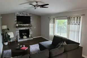 700 Susan St, Sycamore, IL 60178 - Photo 30