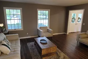 700 Susan St, Sycamore, IL 60178 - Photo 6