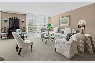 [Address not provided], Lake Forest, IL 60045 - Photo 4