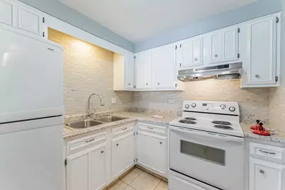 2325 N Neva Avenue #404B, Chicago, IL 60707 - Photo 10