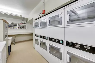 230 E Ontario Street #2305, Chicago, IL 60611 - Photo 30