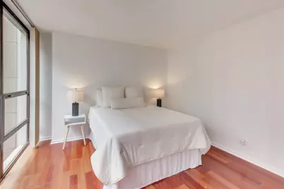 230 E Ontario Street #2305, Chicago, IL 60611 - Photo 18