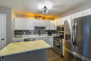 115 SE Lamplighter Loop SE, Poplar Grove, IL 61065 - Photo 6