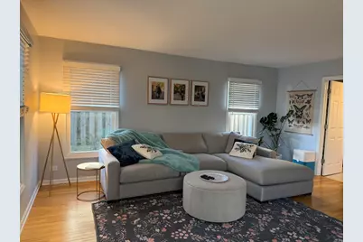 14 Newtown Drive, Buffalo Grove, IL 60089 - Photo 4