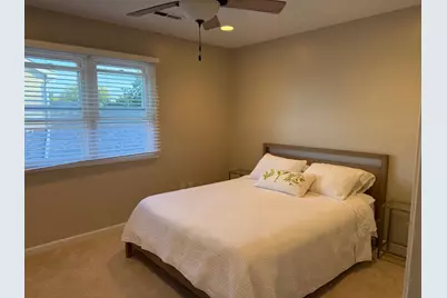 14 Newtown Drive, Buffalo Grove, IL 60089 - Photo 14