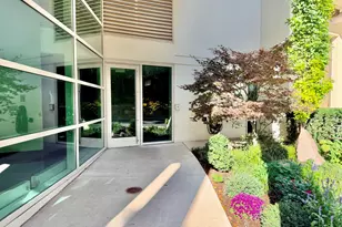 1570 Elmwood Ave, Evanston, IL 60201 - Photo 2