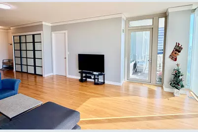 1570 Elmwood Avenue #802, Evanston, IL 60201 - Photo 16