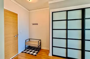 1570 Elmwood Ave, Evanston, IL 60201 - Photo 6