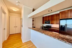 1570 Elmwood Ave, Evanston, IL 60201 - Photo 10