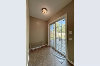 1664 Brighton Drive, Mundelein, IL 60060 - Photo 18
