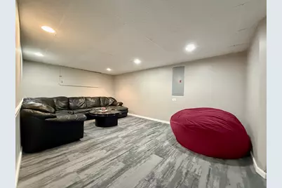 1664 Brighton Drive, Mundelein, IL 60060 - Photo 38