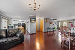 111 Evergreen Dr, Kirkland, IL 60146 - Photo 8