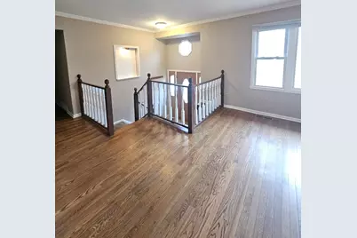 600 Hawthorne Lane, Carpentersville, IL 60110 - Photo 12