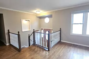 600 Hawthorne Ln, Carpentersville, IL 60110 - Photo 12