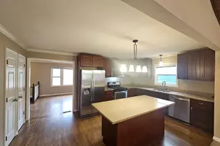 600 Hawthorne Ln, Carpentersville, IL 60110 - Photo 14