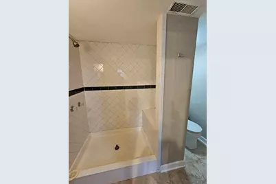 600 Hawthorne Lane, Carpentersville, IL 60110 - Photo 4