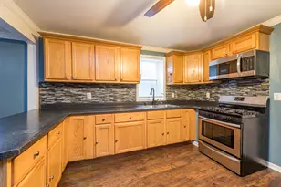 917 N Linden Ave, Waukegan, IL 60085 - Photo 16
