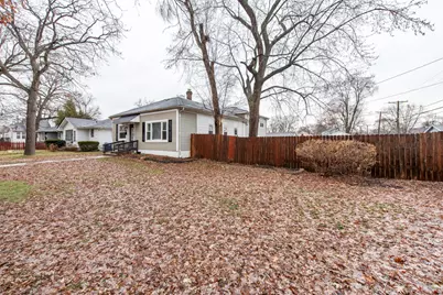 917 N Linden Avenue, Waukegan, IL 60085 - Photo 2