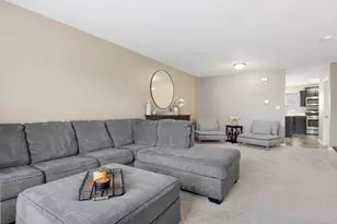 1740 Spinnaker St, Pingree Grove, IL 60140 - Photo 6