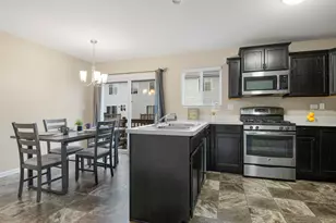 1740 Spinnaker St, Pingree Grove, IL 60140 - Photo 12