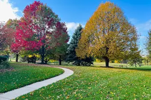 613 Pheasant Trail, Saint Charles, IL 60174 - Photo 14