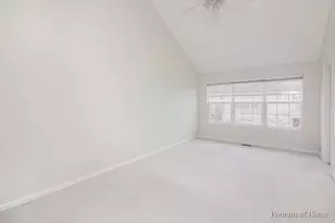 613 Pheasant Trail, Saint Charles, IL 60174 - Photo 8