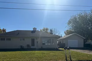 317 Maryland Ave, Ottawa, IL 61350 - Photo 1