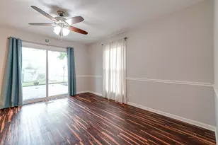 1100 Oak Valley Dr, Cary, IL 60013 - Photo 6