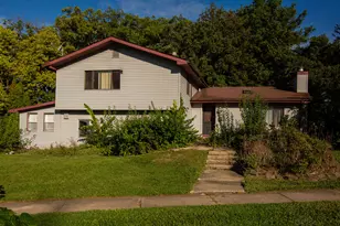 754 Mission Ave, University Park, IL 60484 - Photo 1