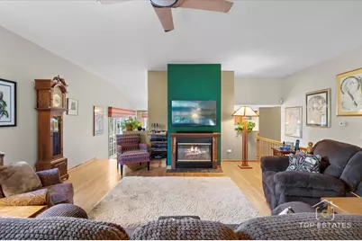 823 S Salem Drive, Schaumburg, IL 60193 - Photo 8