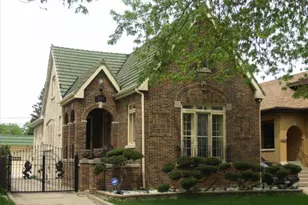 5148 N Kostner Ave, Chicago, IL 60630 - Photo 2