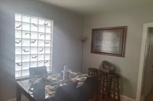 9351 S Manistee Ave, Chicago, IL 60617 - Photo 18