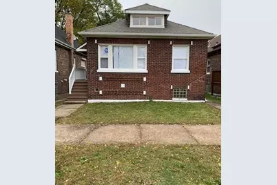 9351 S Manistee Avenue, Chicago, IL 60617 - Photo 1